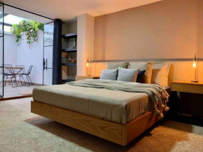 Adorable Bungalow With Private Jacuzzi in Lleras